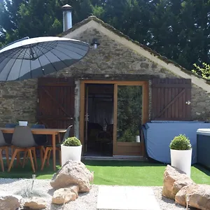  Hébergement de vacances Domaine Du Charouzech France